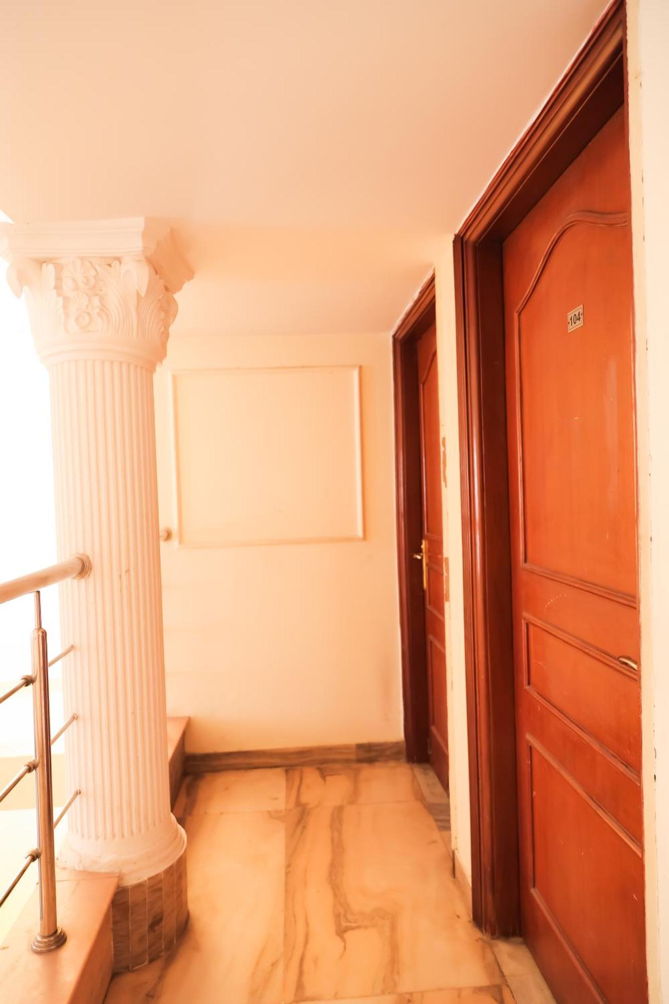 Hotel Green Villa - Near Anand Vihar Station Nueva Delhi Exterior foto